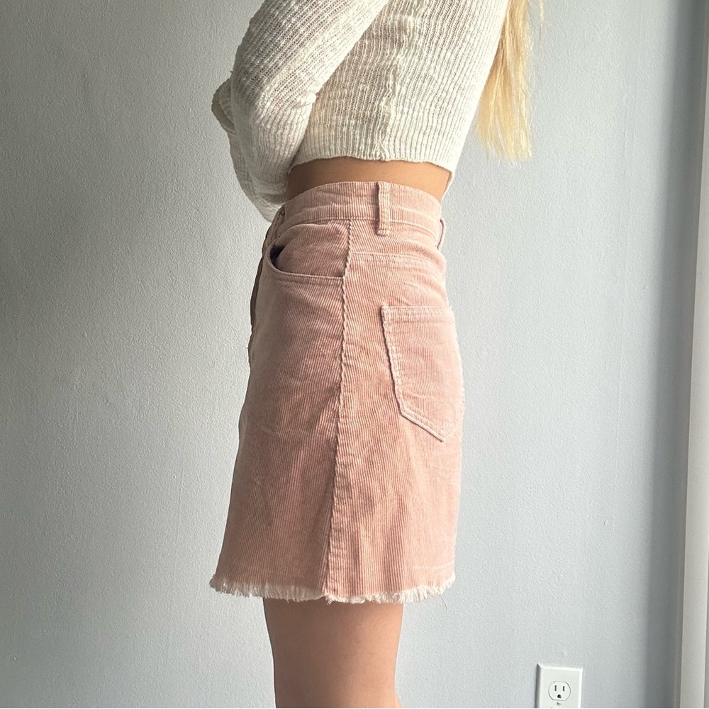 Brandy Melville Corduroy High Rise Raw Hem Denim Mini Skirt in Dusty Pink - Picture 3 of 10